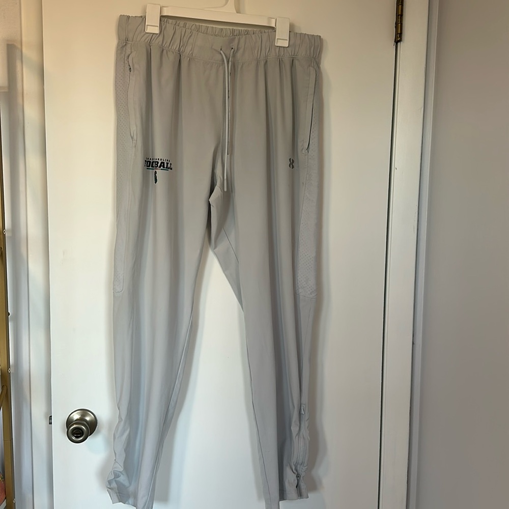 Under Armour Loose Fit Tapered Pants